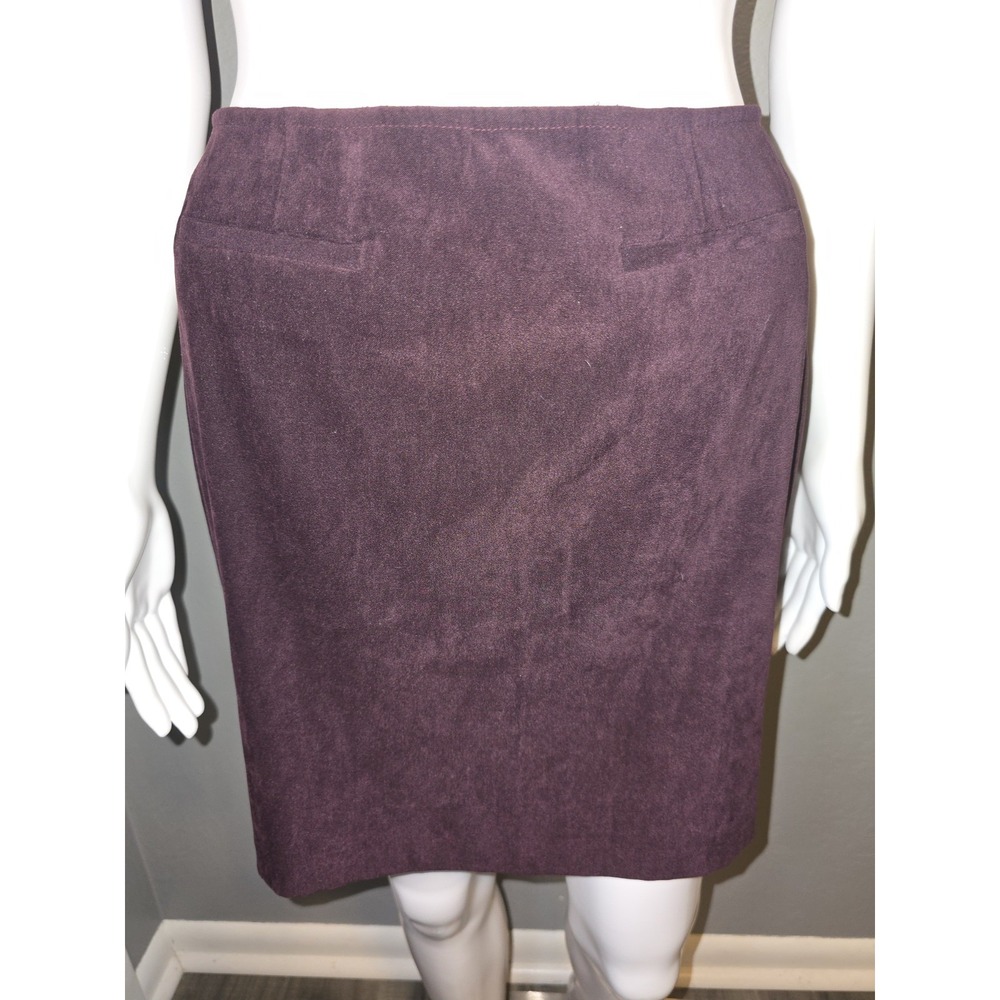 Maurices Womens Faux Suede Velvet Plum Purple Skirt Classic Preppy Sz 8